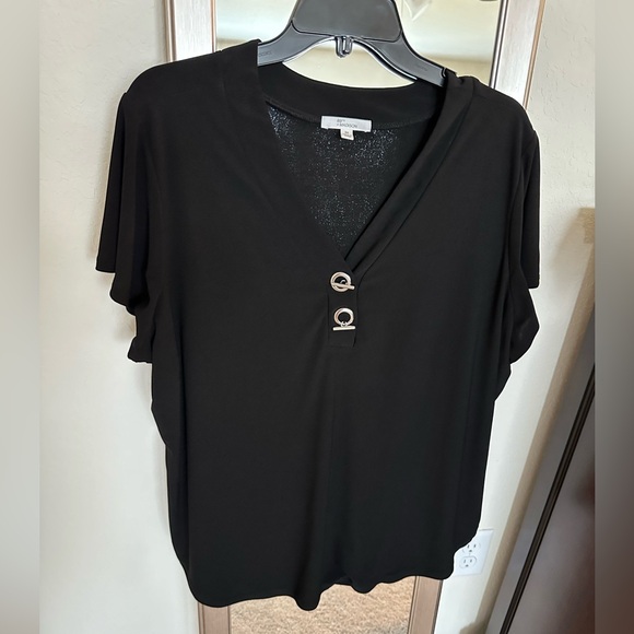 89th & Madison Blouse Women's V-Neck - Picture 2 of 6